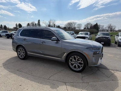 2025 BMW X7 xDrive40i