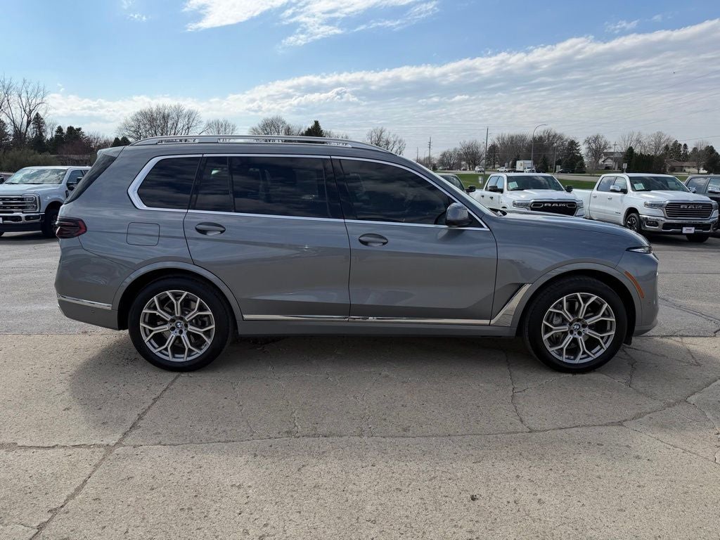 2025 BMW X7 xDrive40i