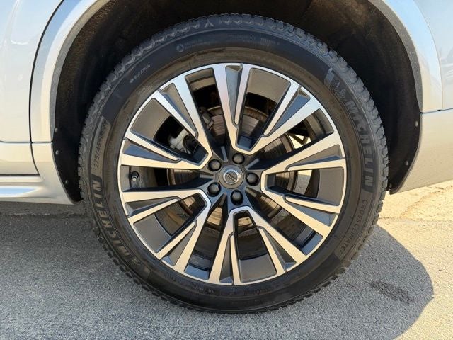 2021 Volvo XC90 T5 Momentum