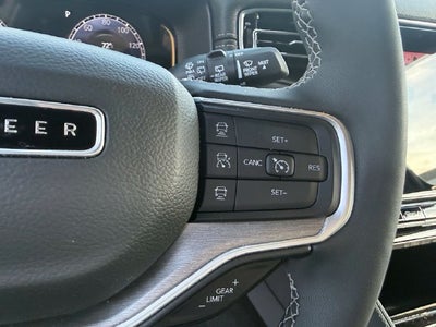 2025 Jeep Wagoneer L Base