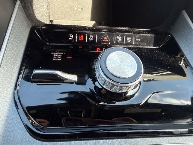 2025 Jeep Wagoneer L Base
