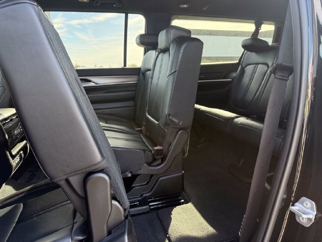 2025 Jeep Wagoneer L Base