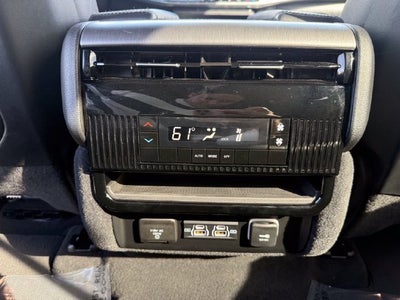2025 Jeep Wagoneer L Base