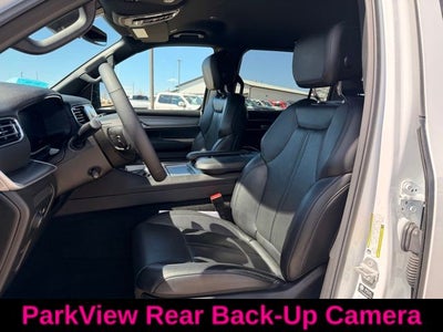 2025 Jeep Wagoneer Base