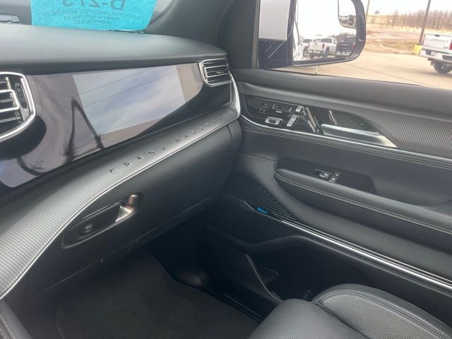 2022 Jeep Grand Wagoneer Series II OBSIDIAN PACKAGE