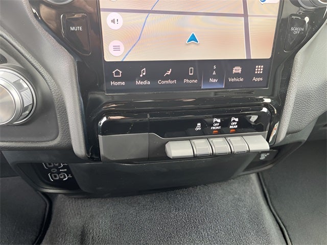 2025 RAM 1500 Laramie SHORT BOX