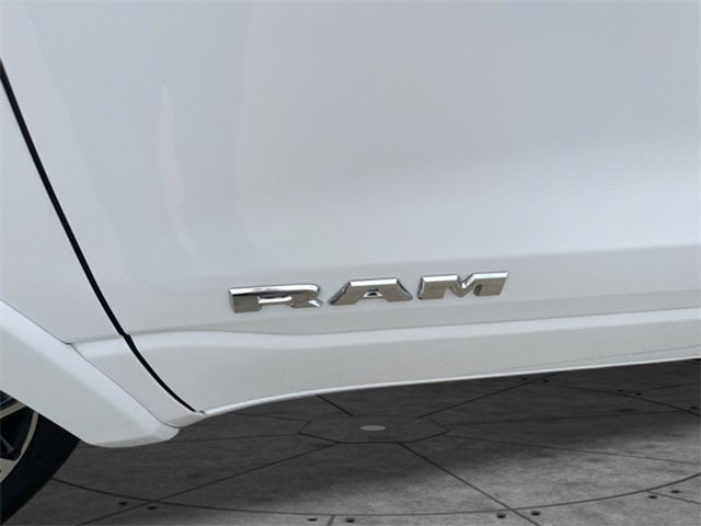 2025 RAM 1500 Laramie SHORT BOX