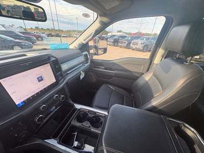 2025 Ford F-350SD Lariat
