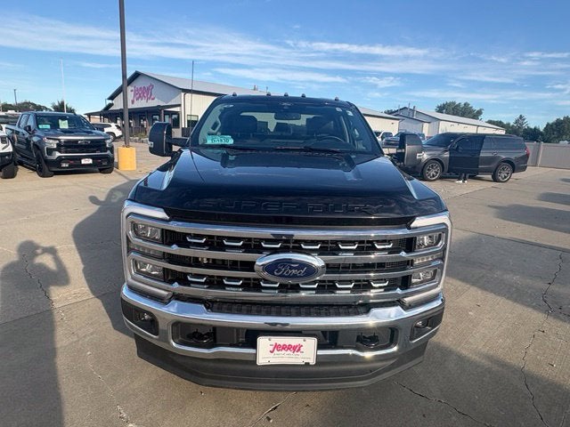2025 Ford F-350SD Lariat