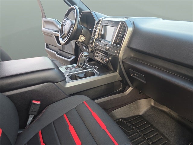 2016 Ford F-150 XLT 5 1/2 Ft Box