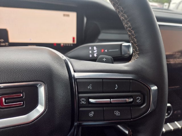 2024 GMC Acadia AT4