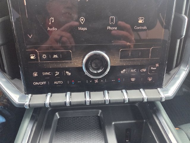 2024 GMC Acadia AT4