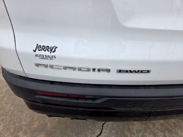 2024 GMC Acadia AT4