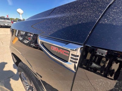 2025 GMC Yukon Elevation