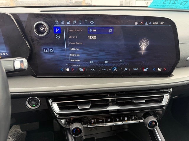 2025 Chevrolet Traverse LT 2LT