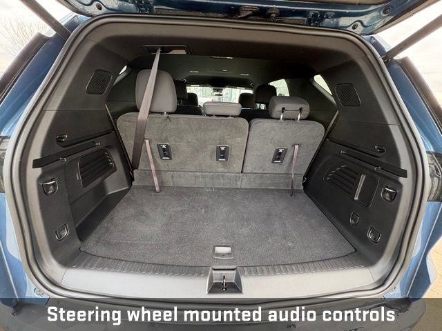 2025 Chevrolet Traverse LT 2LT