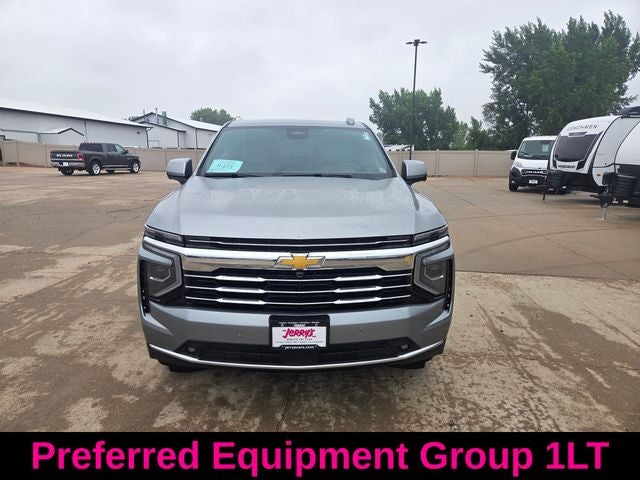 2025 Chevrolet Suburban LT