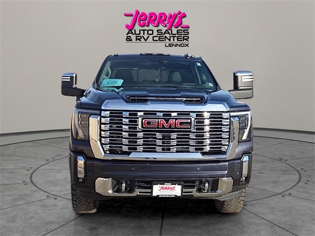 2024 GMC Sierra 2500HD Denali 6 3/4 FT BOX RESERVE