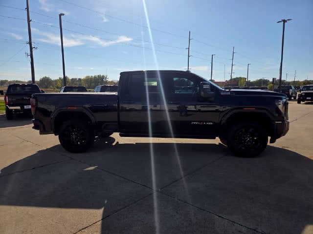 2025 GMC Sierra 2500HD AT4