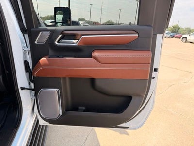 2025 GMC Sierra 3500HD Denali Ultimate