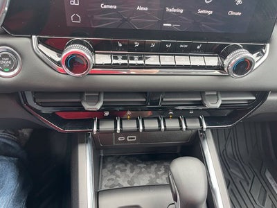 2025 GMC Canyon Elevation