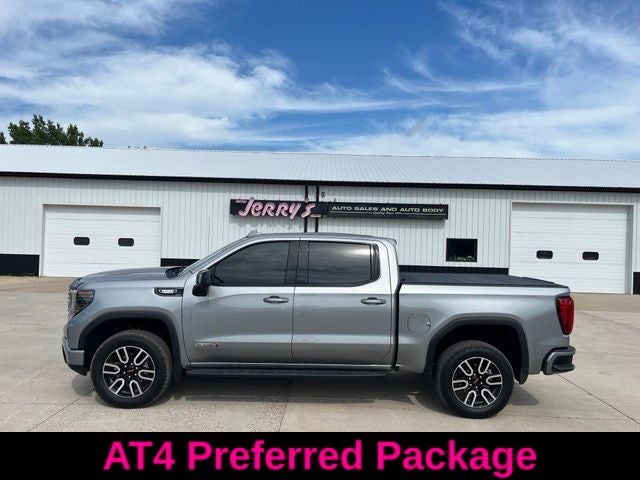 2023 GMC Sierra 1500 AT4