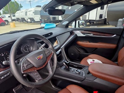 2025 Cadillac XT5 Sport