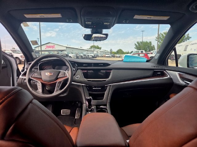 2025 Cadillac XT5 Sport