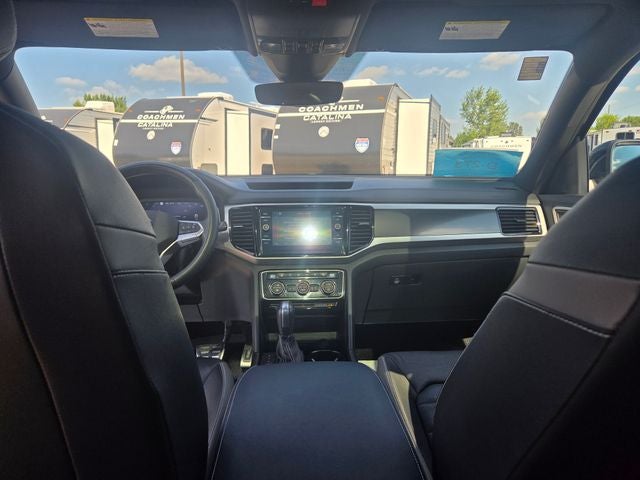 2023 Volkswagen Atlas Cross Sport 3.6L V6 SEL Premium R-Line