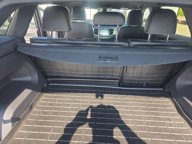 2023 Volkswagen Atlas Cross Sport 3.6L V6 SEL Premium R-Line