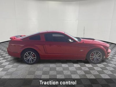 2005 Ford Mustang GT Premium