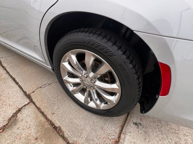 2019 Chrysler 300 Limited