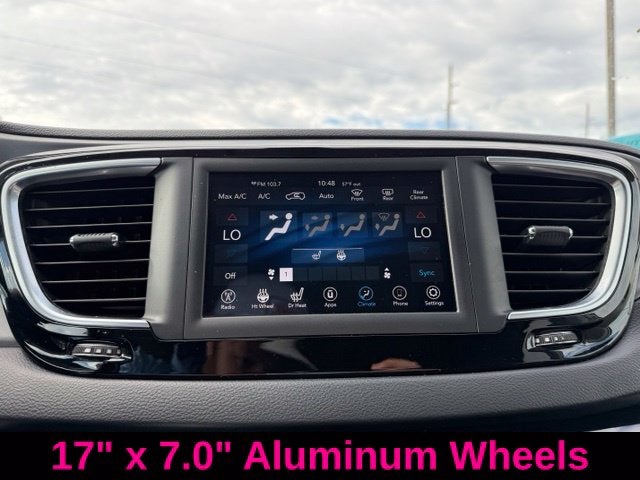 2020 Chrysler Pacifica Touring L
