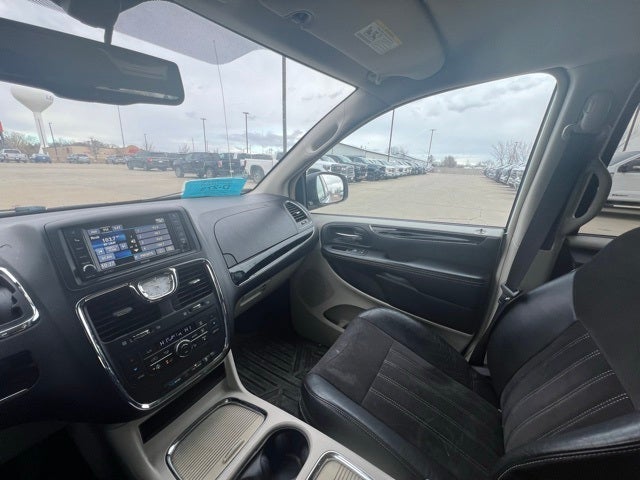 2015 Chrysler Town & Country Limited