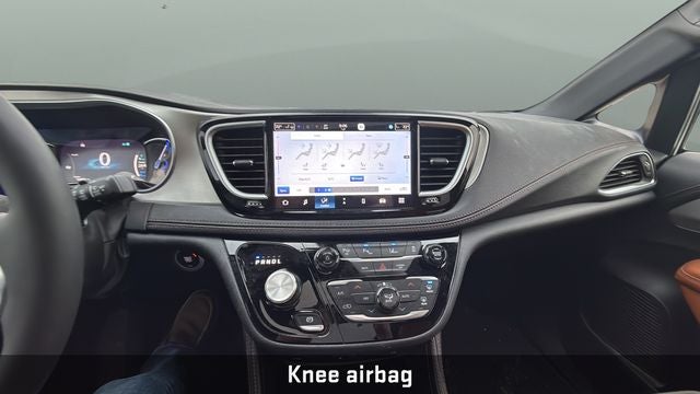 2024 Chrysler Pacifica Hybrid Pinnacle