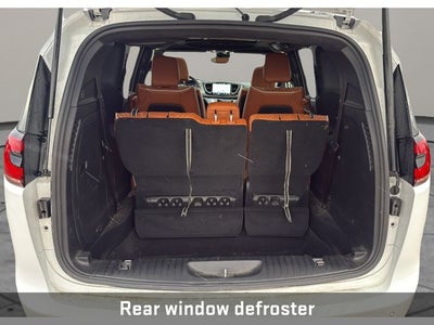 2024 Chrysler Pacifica Hybrid Pinnacle