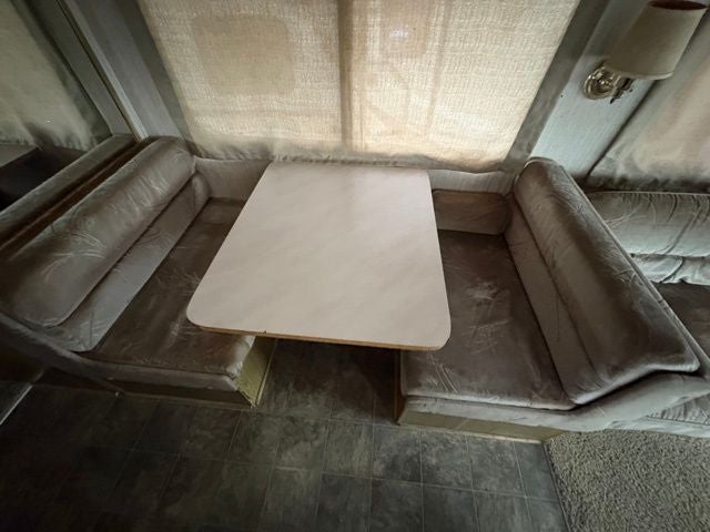 1991 Fleetwood Bounder 34S