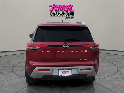2023 Nissan Pathfinder SL