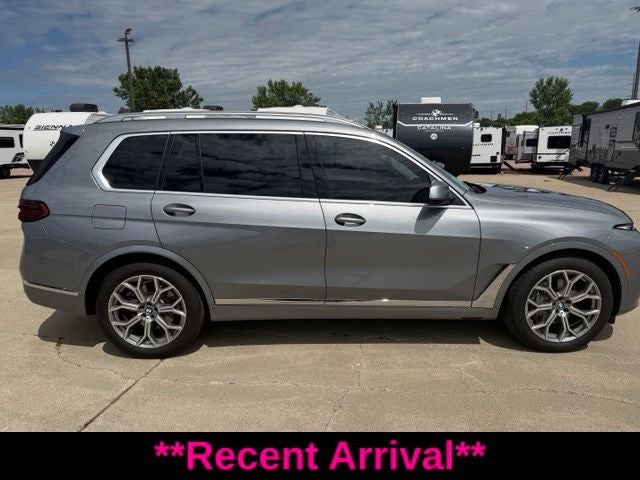2025 BMW X7 xDrive40i