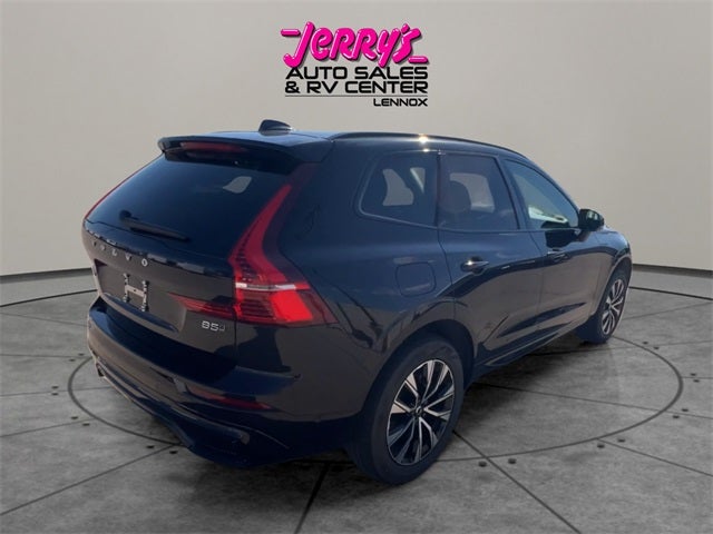 2025 Volvo XC60 B5 Plus